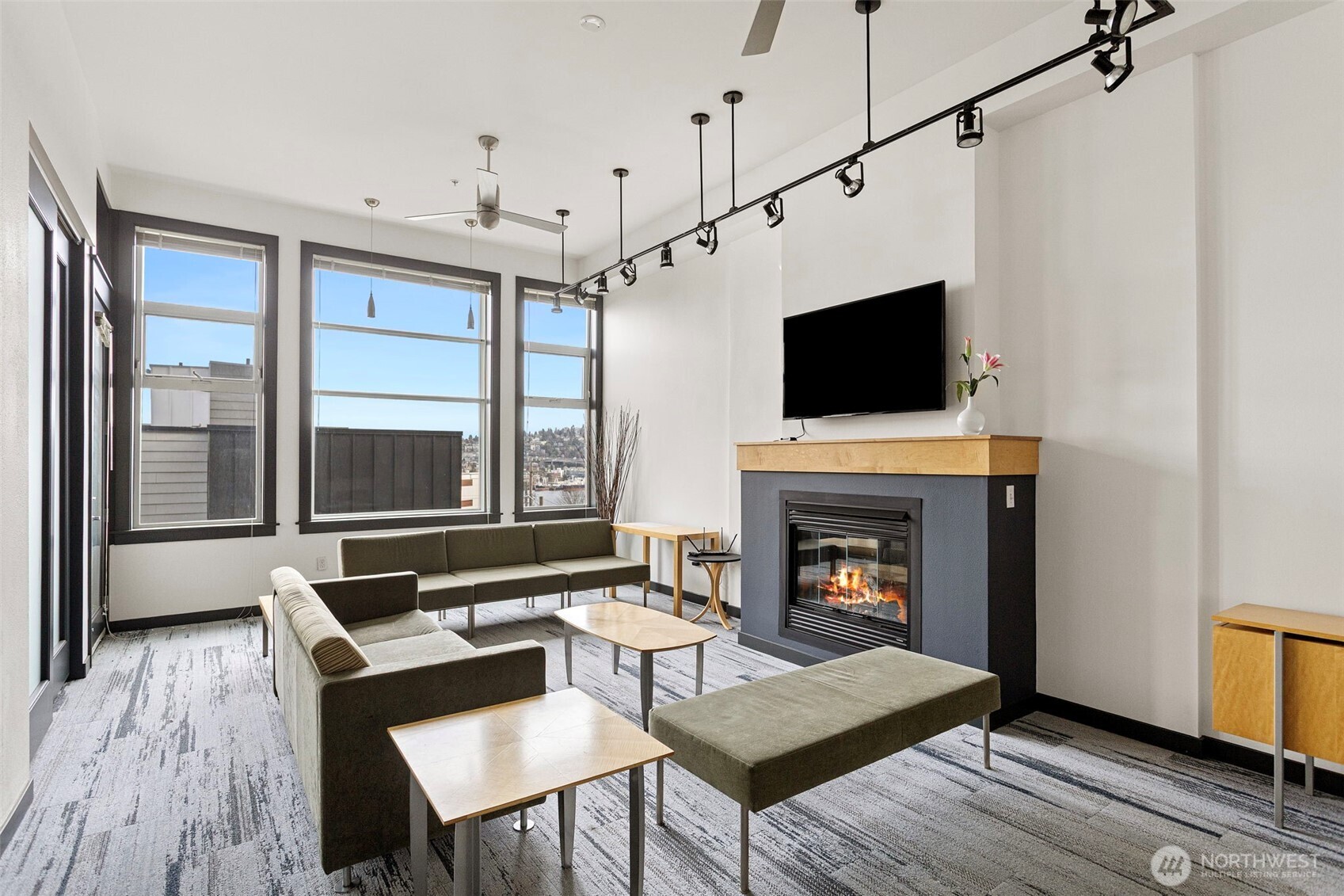 655 Crockett Street #B207, Seattle, WA 98109