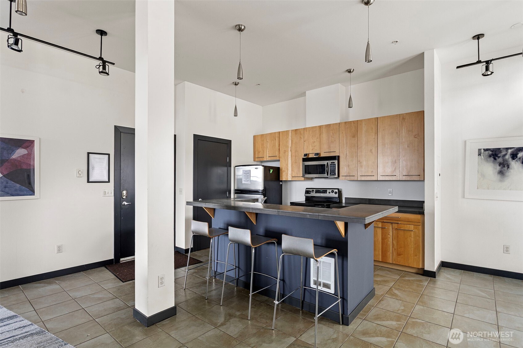 655 Crockett Street #B207, Seattle, WA 98109