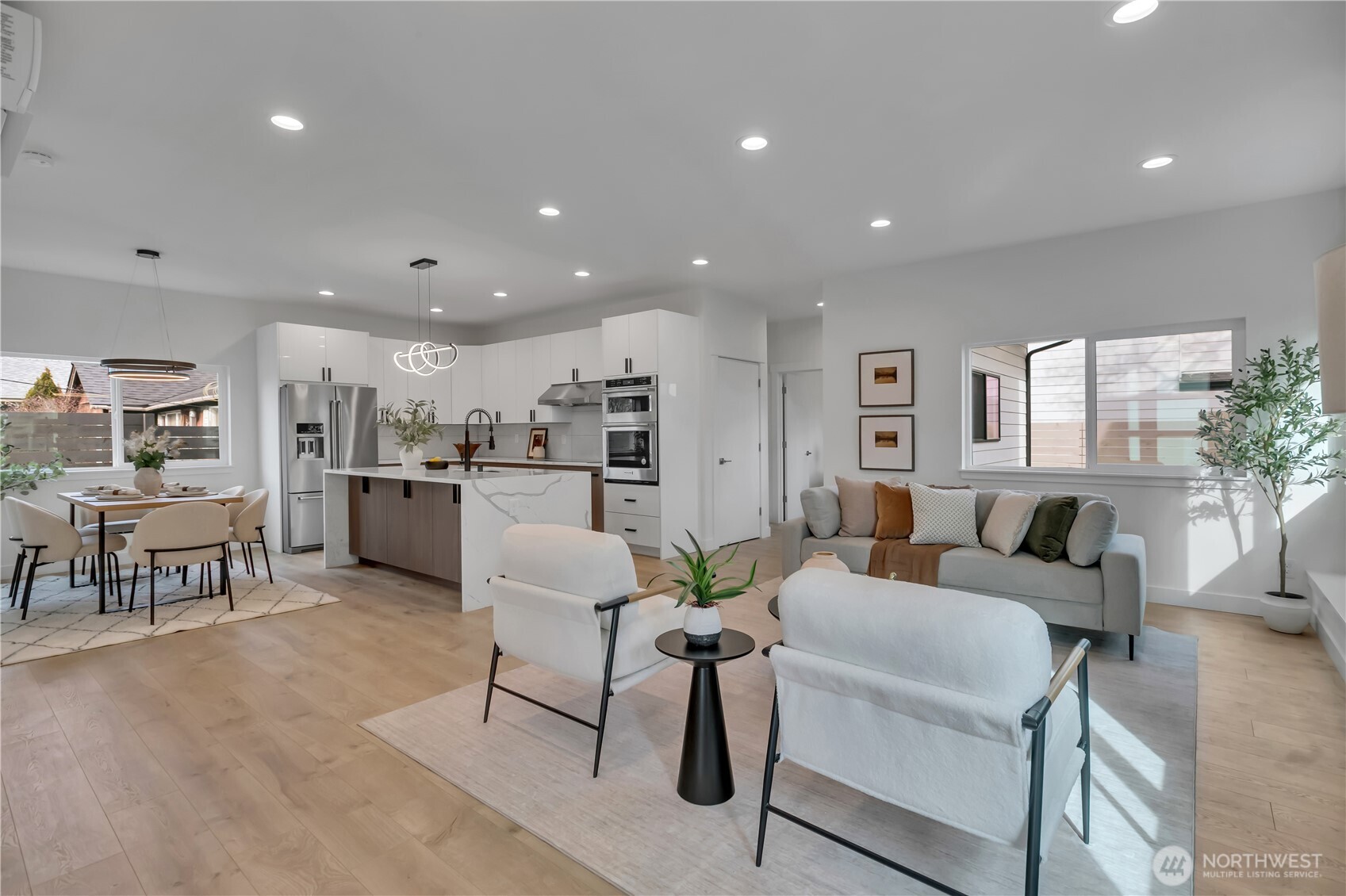 9846 62nd Avenue S #1, Seattle, WA 98118