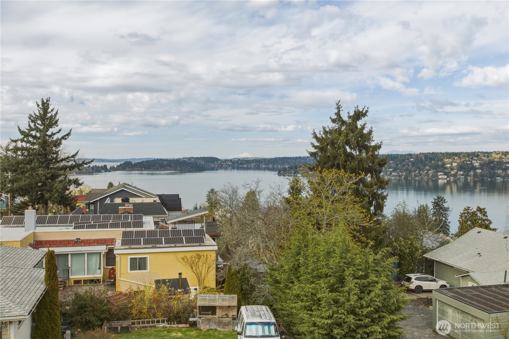 9846 62nd Avenue S #1, Seattle, WA 98118