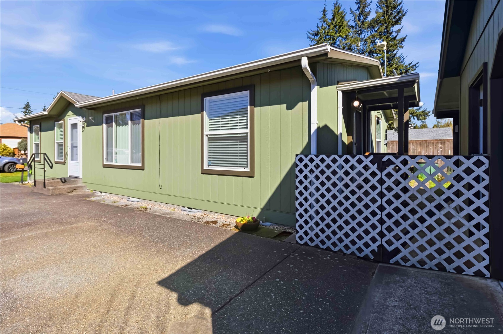 1002 Burcham Street , Kelso, WA 98626
