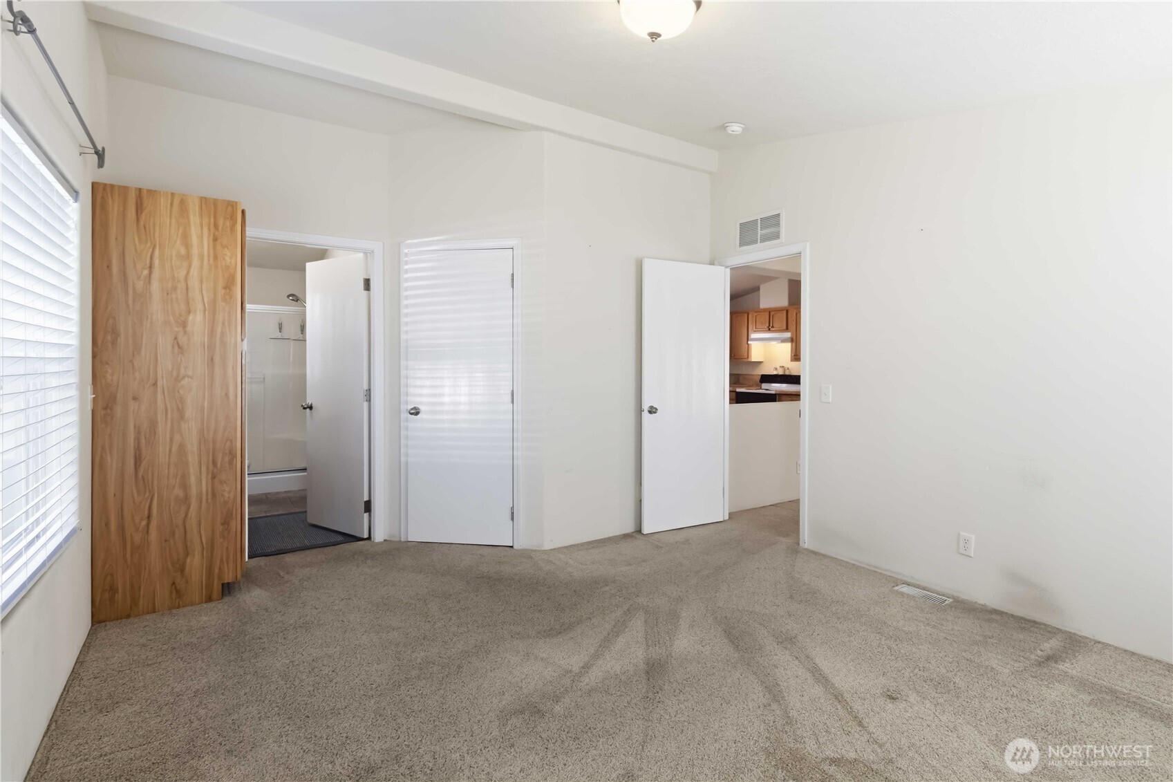 1002 Burcham Street , Kelso, WA 98626