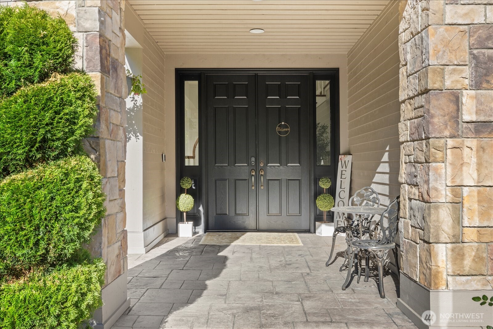 2046 277th , Sammamish, WA 98075