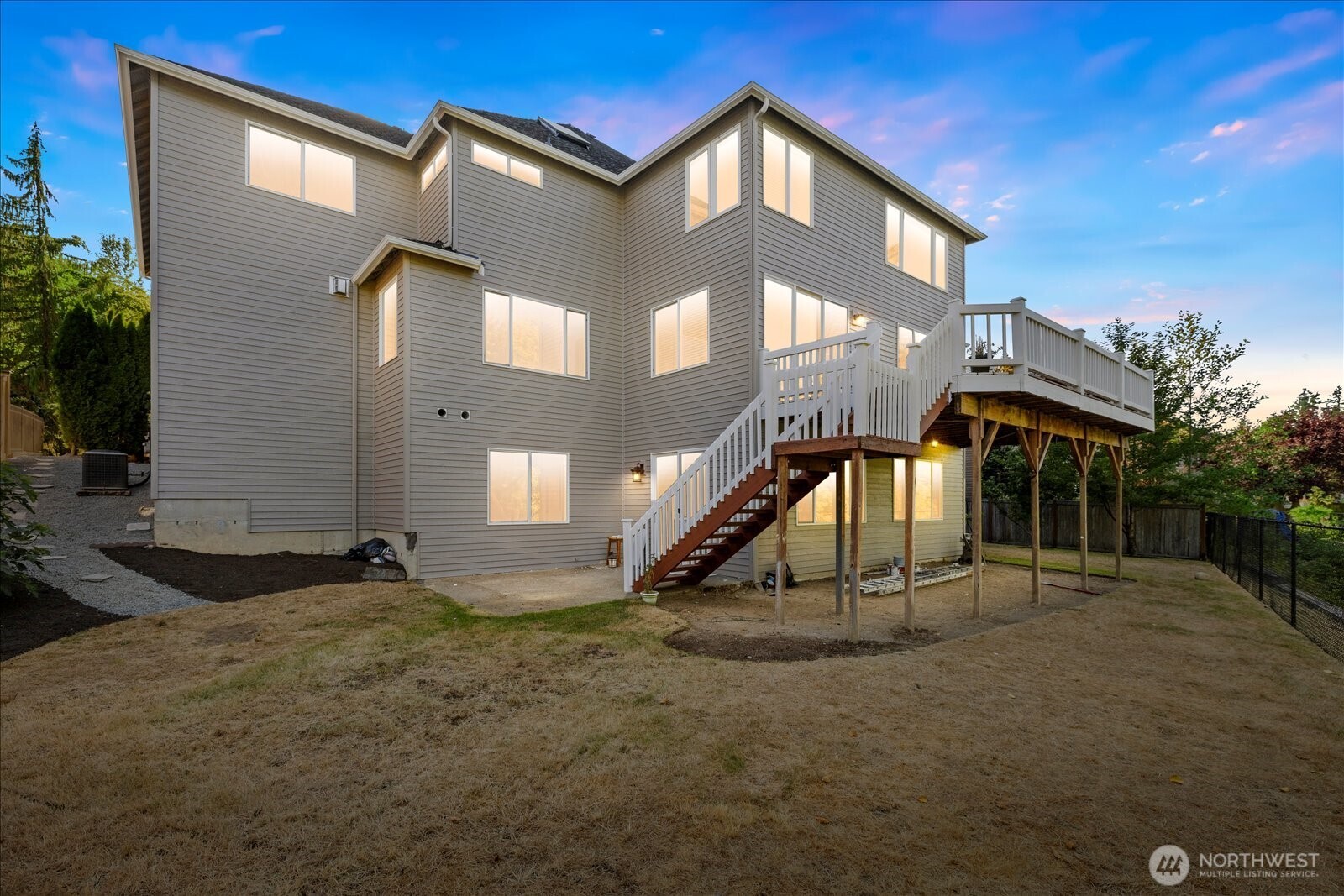 2046 277th , Sammamish, WA 98075