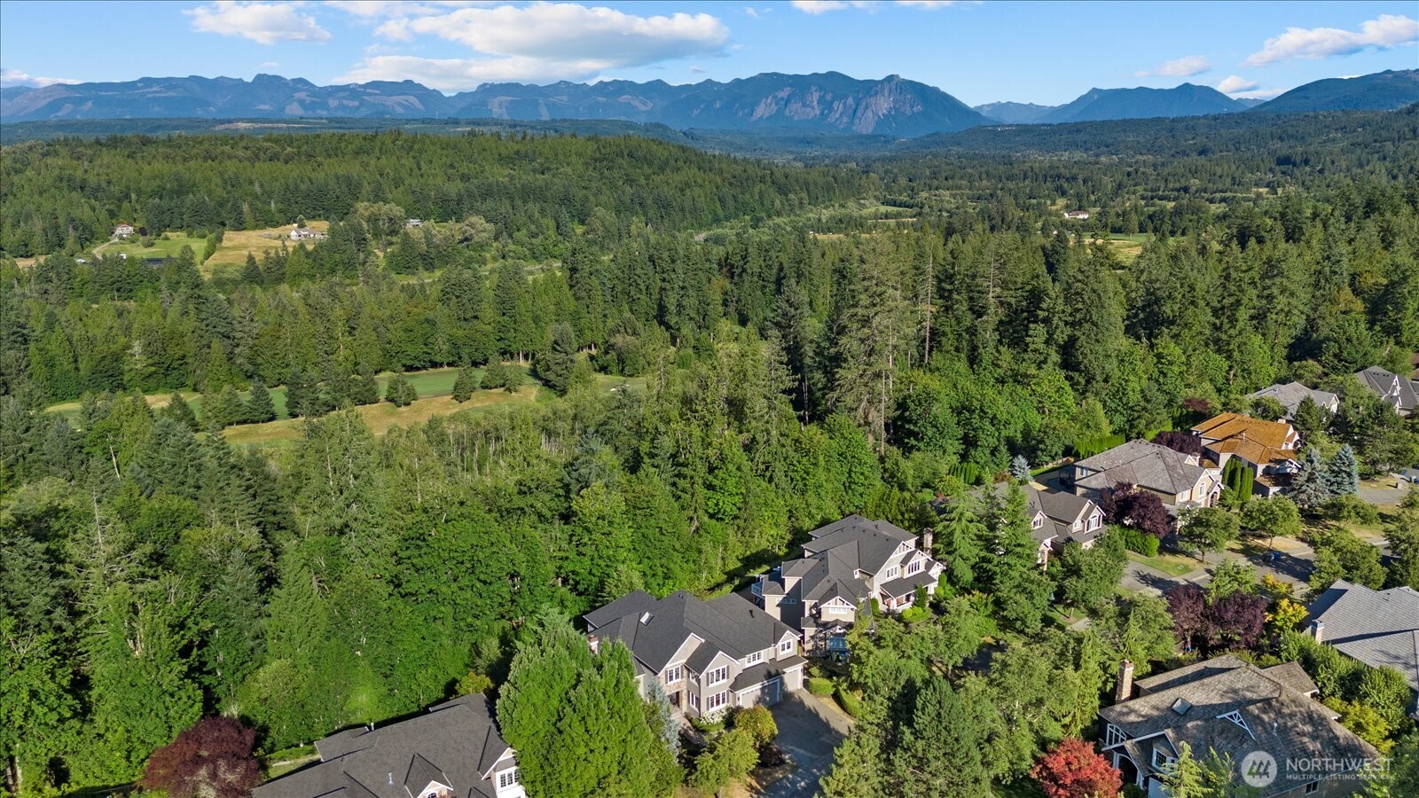 2046 277th , Sammamish, WA 98075