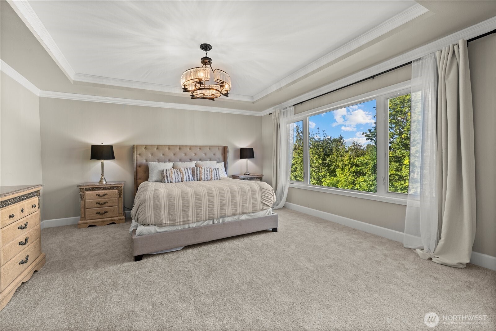 2046 277th , Sammamish, WA 98075