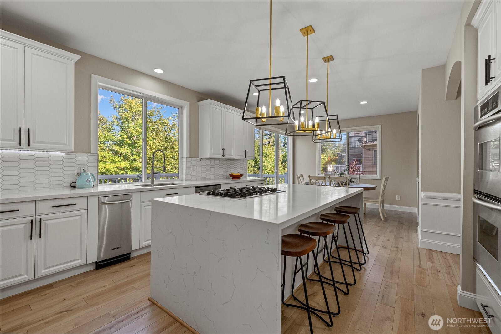 2046 277th , Sammamish, WA 98075