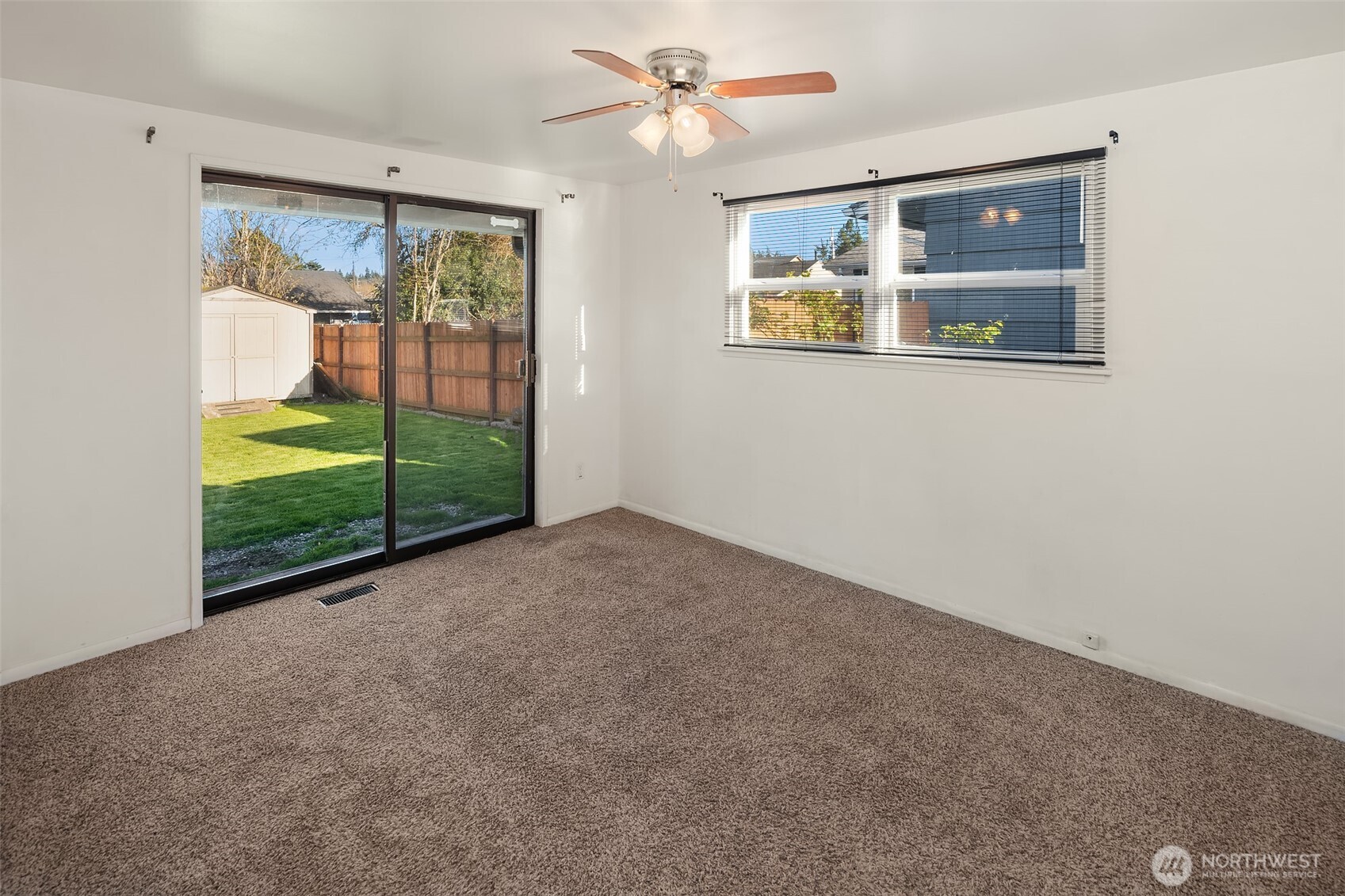 3903 Broadview Drive , Anacortes, WA 98221-3521