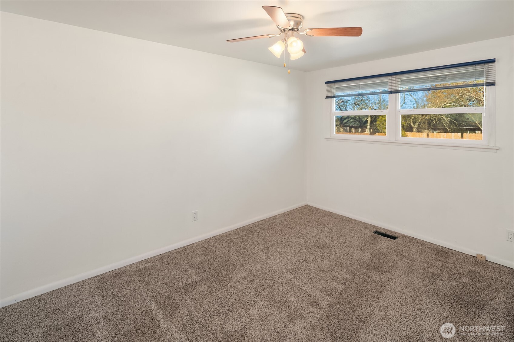 3903 Broadview Drive , Anacortes, WA 98221-3521