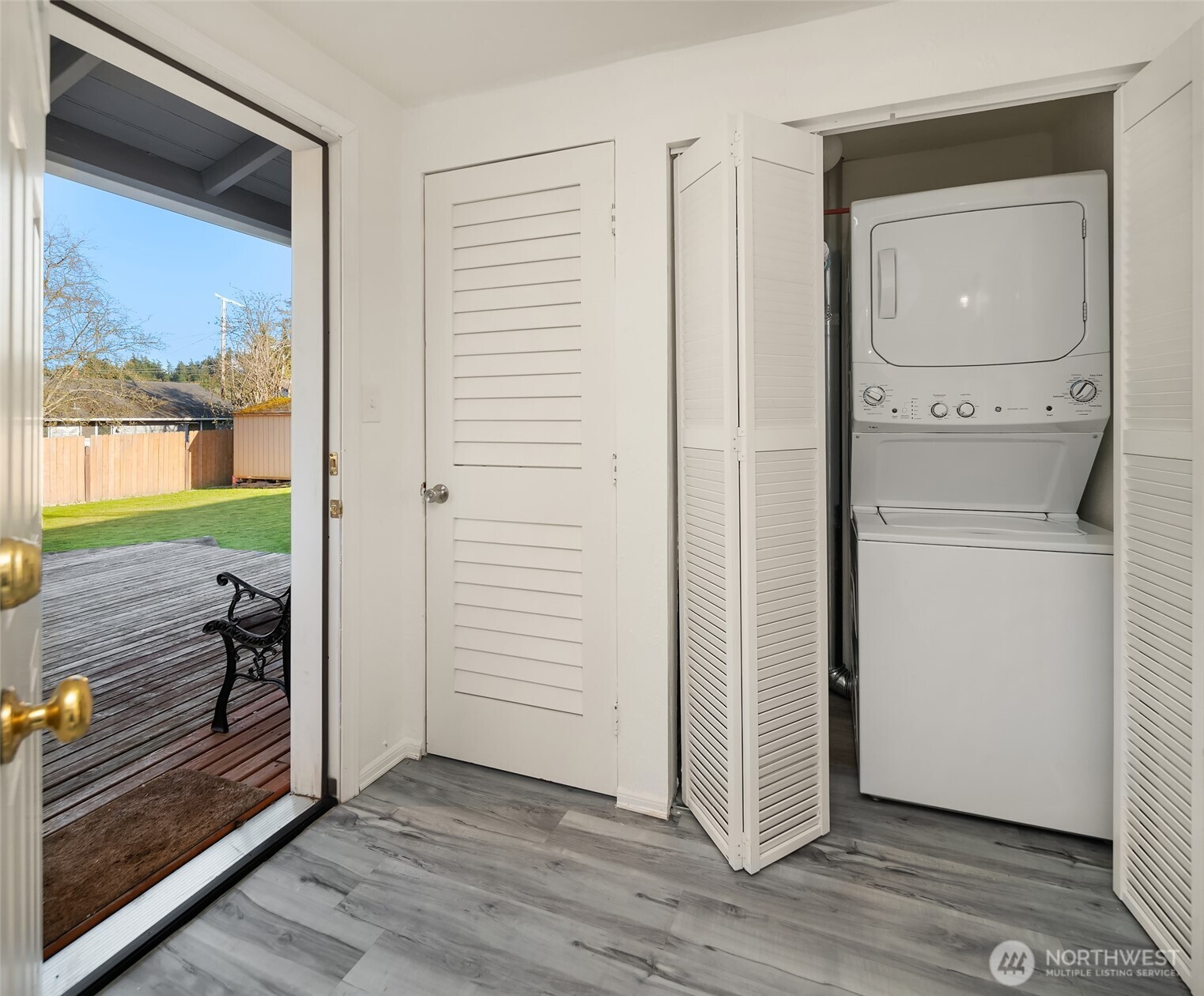 3903 Broadview Drive , Anacortes, WA 98221-3521