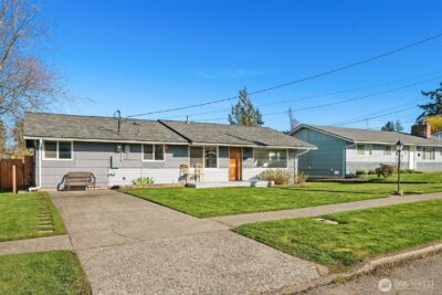3903 Broadview Drive , Anacortes, WA 98221-3521