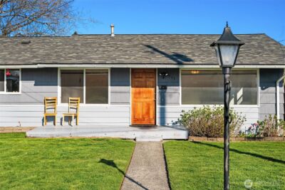 3903 Broadview Drive , Anacortes, WA 98221-3521 - Photo 3