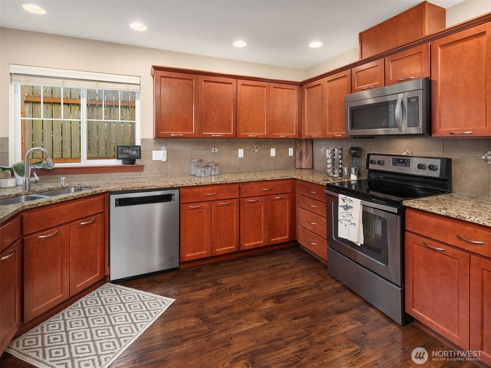 24226 52nd Avenue W #G, Mountlake Terrace, WA 98043-5611
