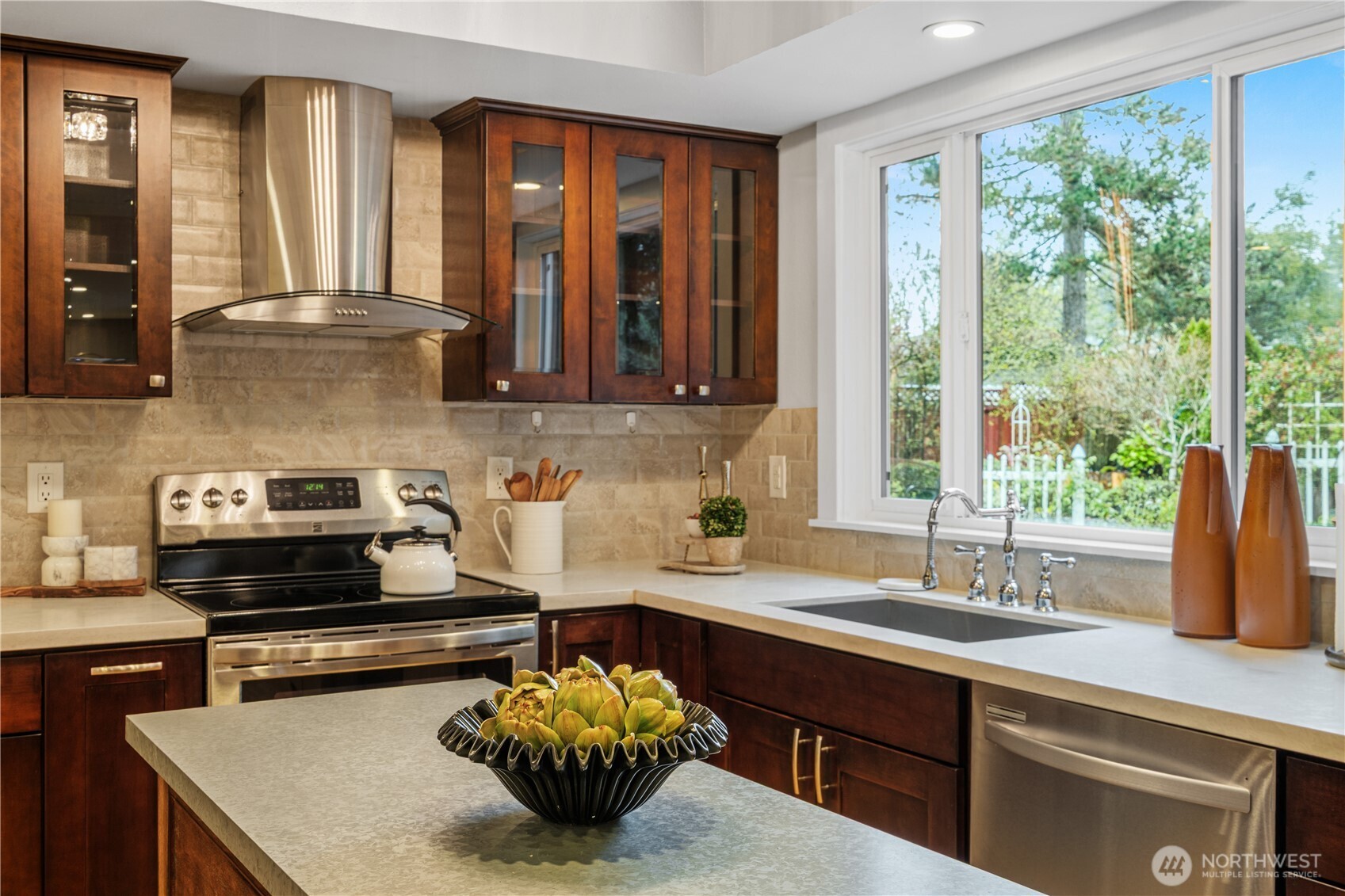 7905 207th PL SW, Edmonds, WA 98026