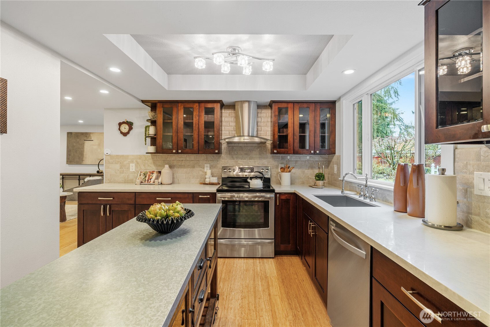 7905 207th PL SW, Edmonds, WA 98026