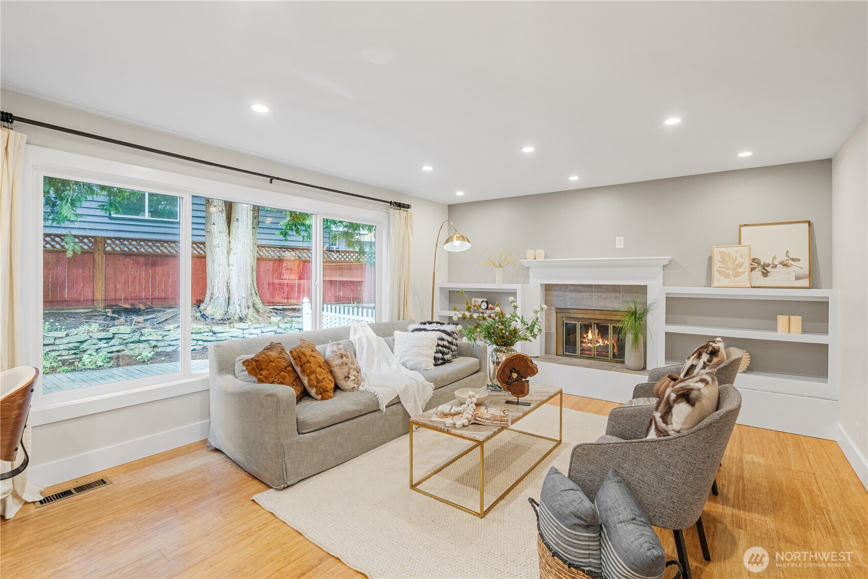 7905 207th PL SW, Edmonds, WA 98026