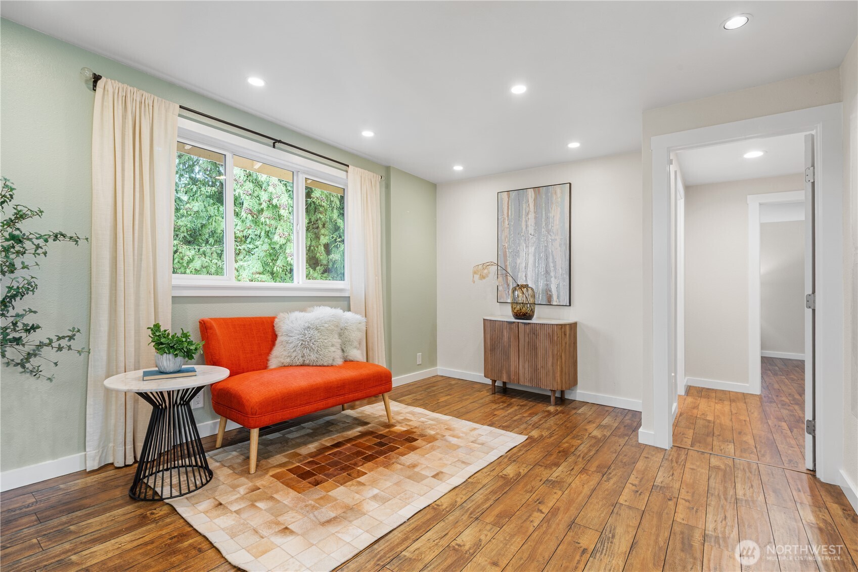 7905 207th PL SW, Edmonds, WA 98026