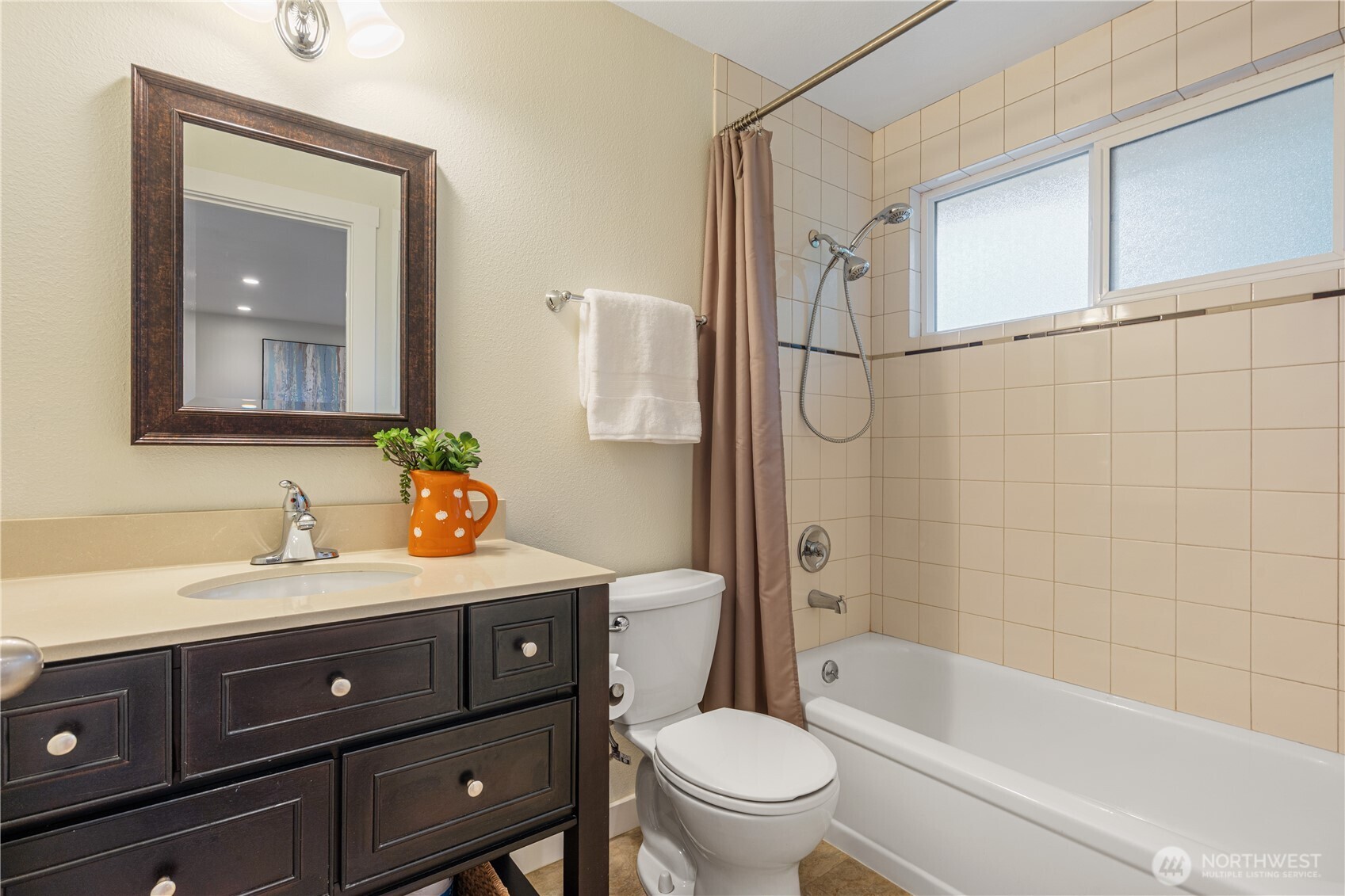 7905 207th PL SW, Edmonds, WA 98026