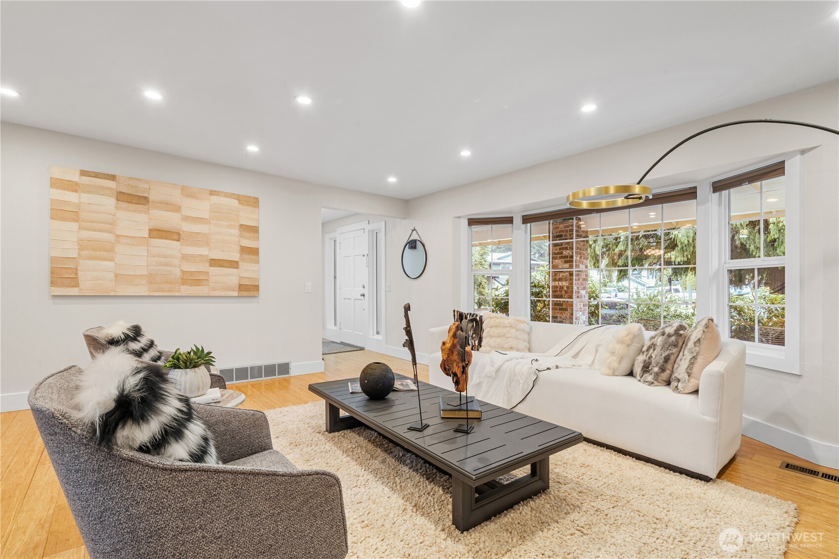 7905 207th PL SW, Edmonds, WA 98026