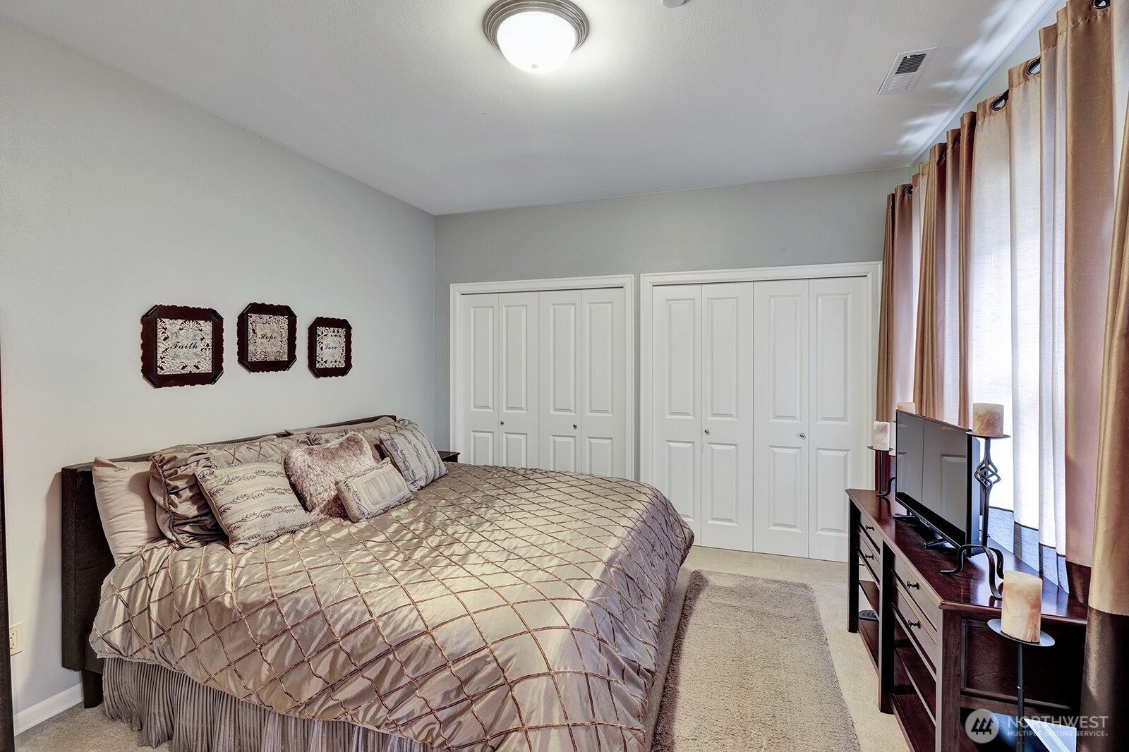 1833 297 Way SE, Fall City, WA 98024-7432