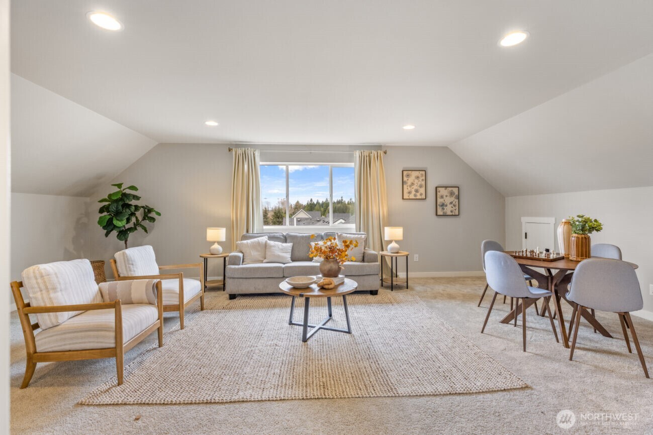 4022 215 Pl SE, Bothell, WA 98021