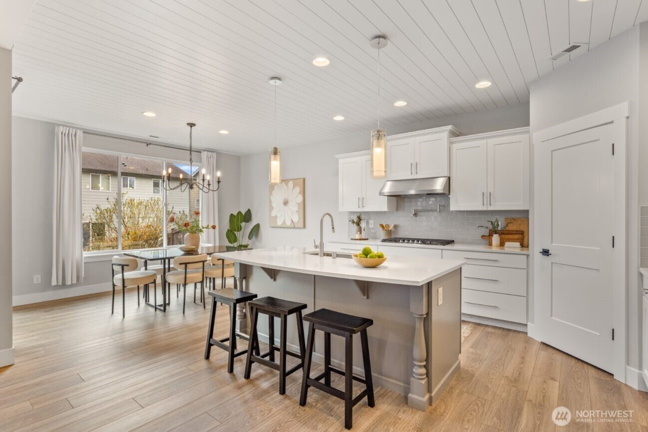 4022 215 Pl SE, Bothell, WA 98021