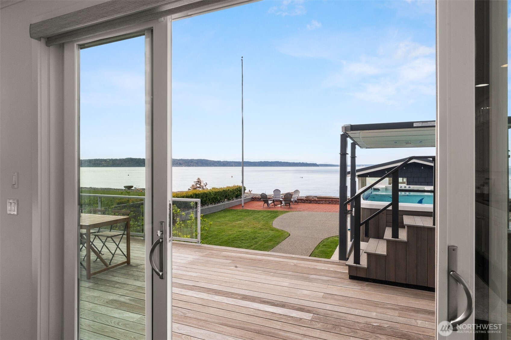 9 SW Three Tree Point Lane , Burien, WA 98166-3137