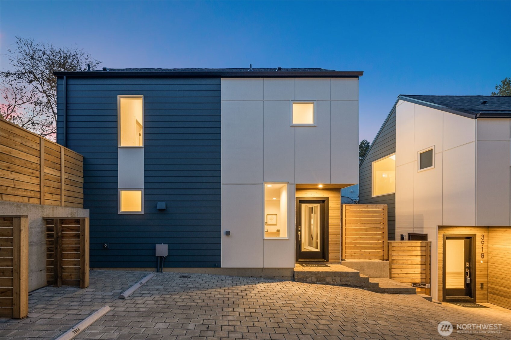 3916 S Juneau Street , Seattle, WA 98118