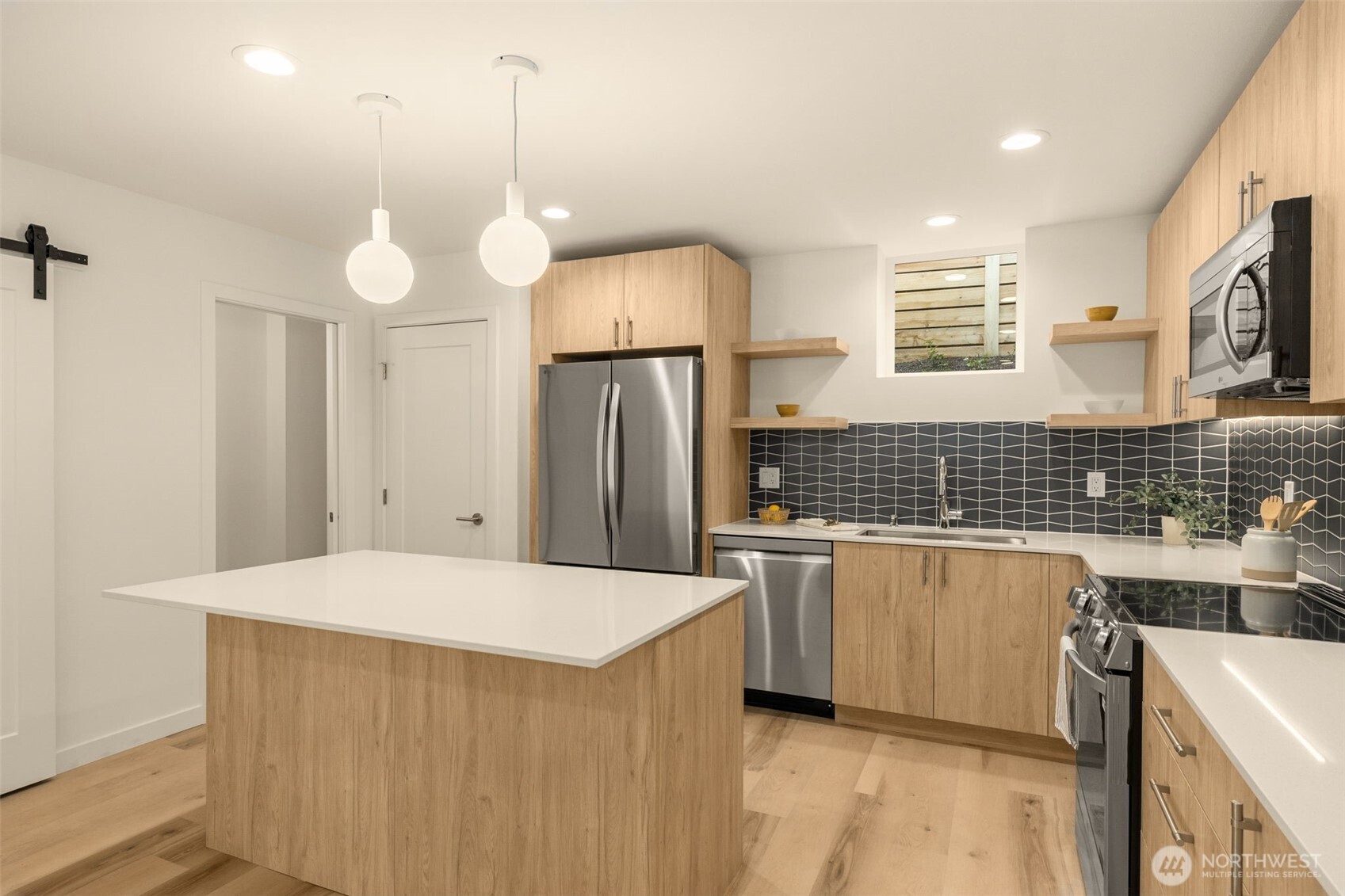 3916 S Juneau Street , Seattle, WA 98118