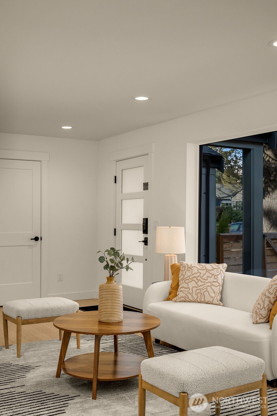 7341 B 21st Avenue NE, Seattle, WA 98115