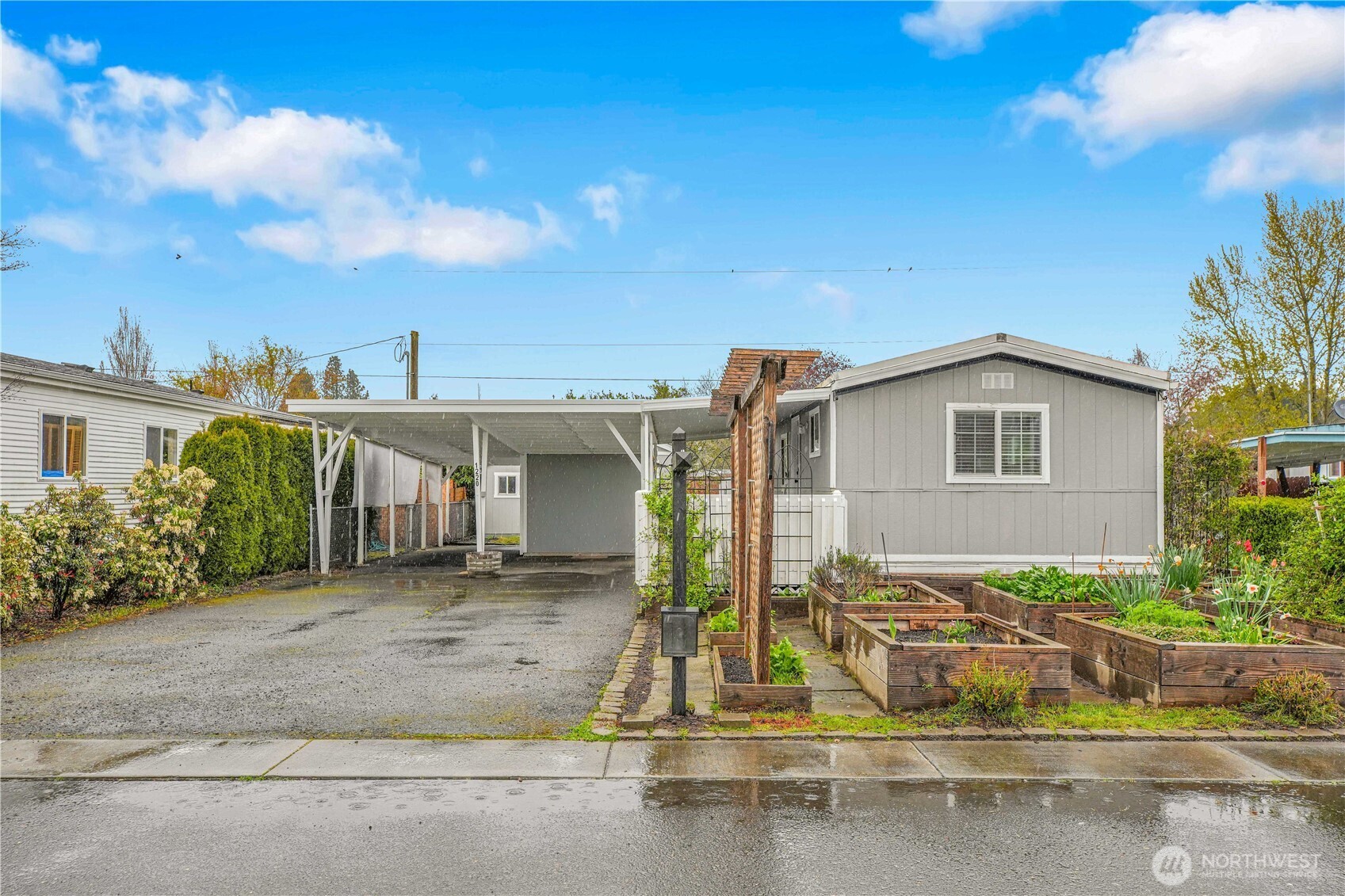 1220 NE Knowles Dr , Vancouver, WA 98685