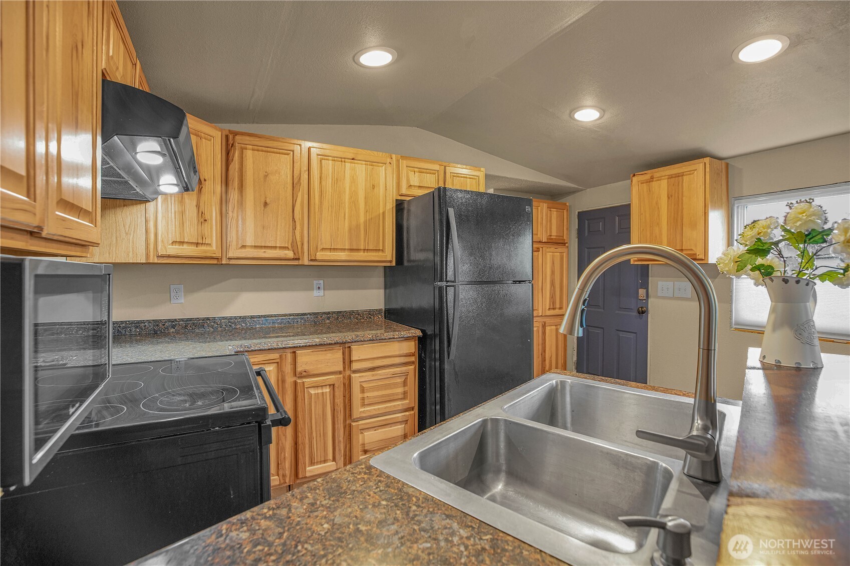 1220 NE Knowles Dr , Vancouver, WA 98685