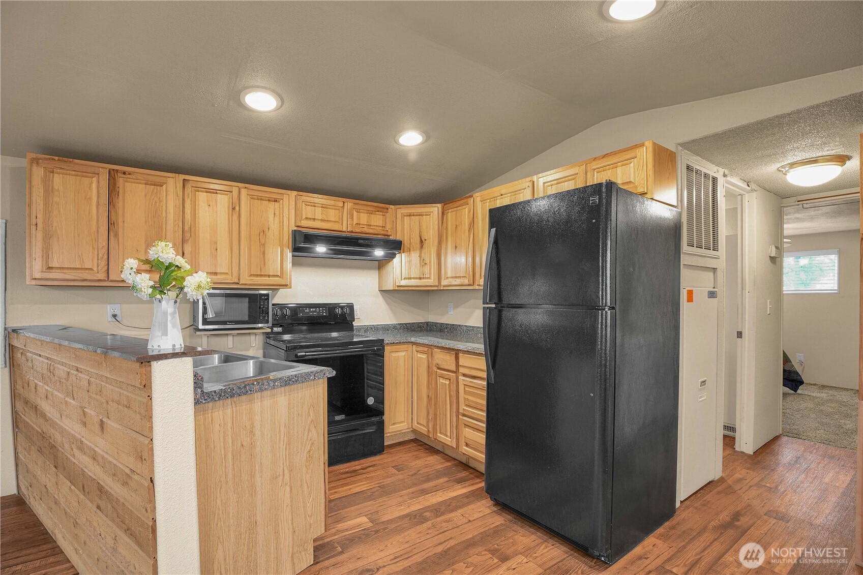 1220 NE Knowles Dr , Vancouver, WA 98685