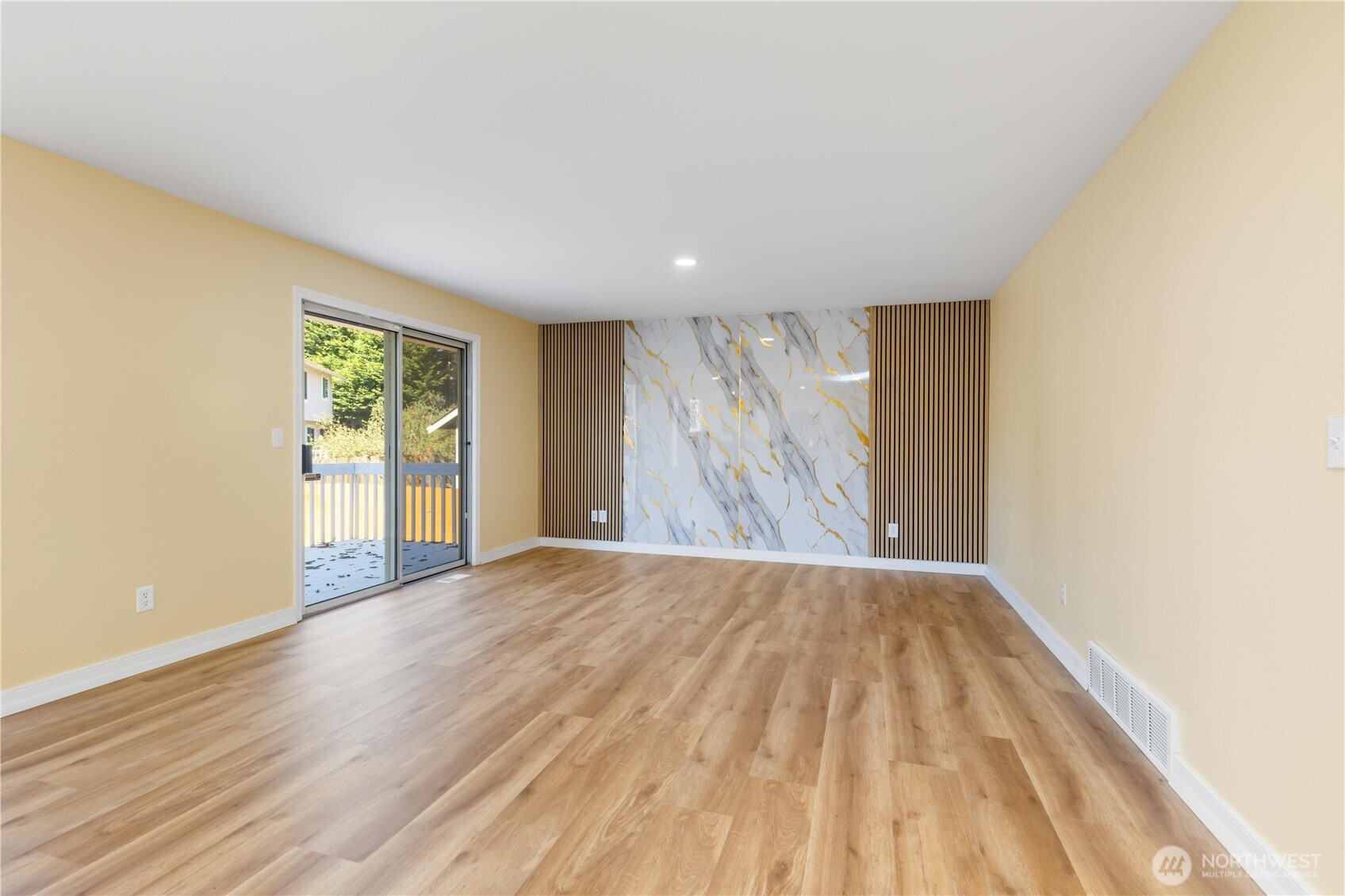 20319 120th AVE SE, Kent, WA 98031