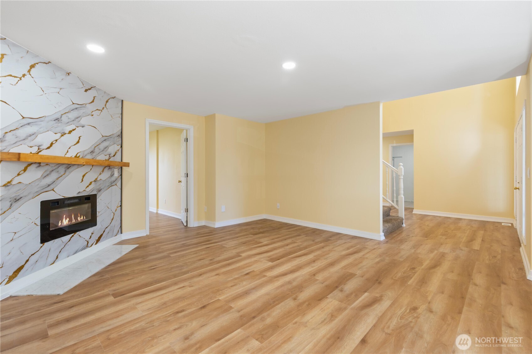 20319 120th AVE SE, Kent, WA 98031