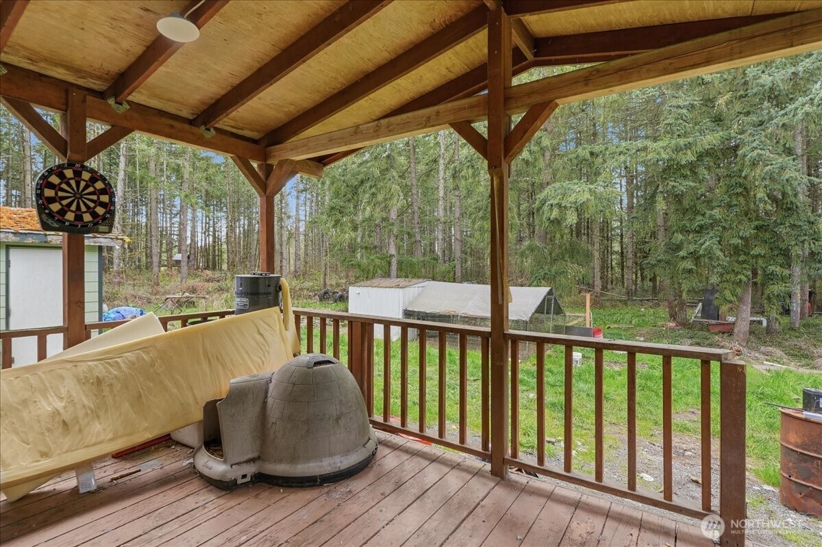 39112 12th Avenue Ct S, Roy, WA 98580