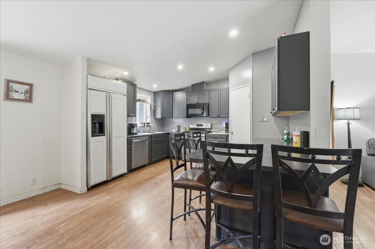 39112 12th Avenue Ct S, Roy, WA 98580