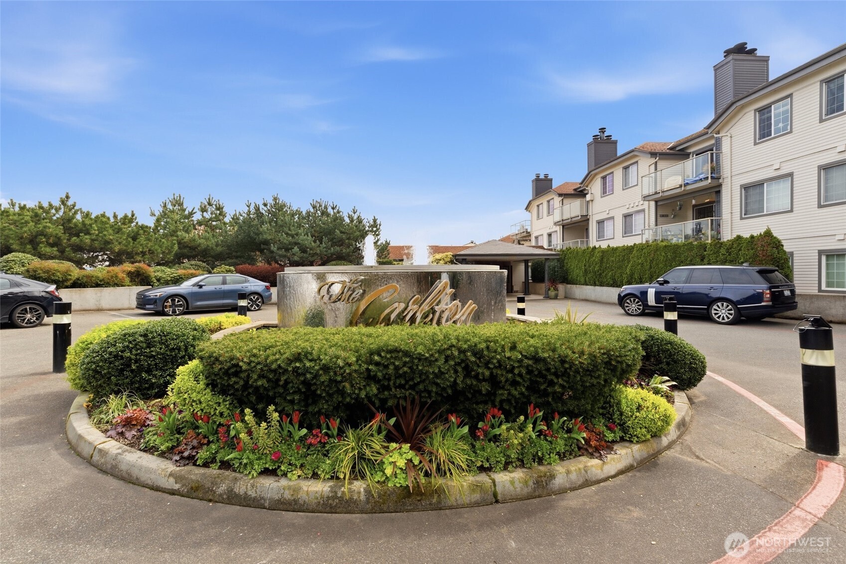 2760 76th Avenue SE #505, Mercer Island, WA 98040