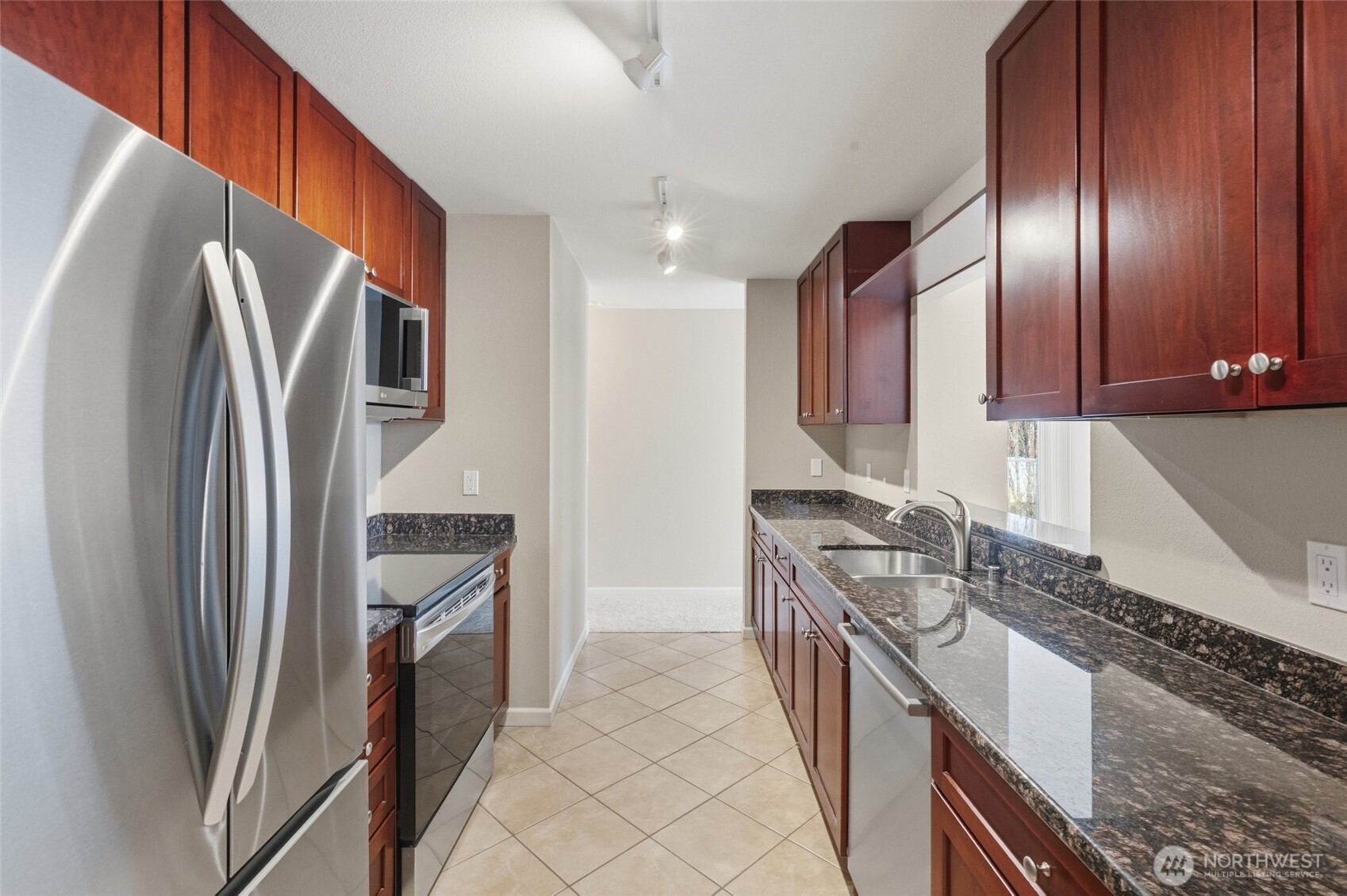 2760 76th Avenue SE #505, Mercer Island, WA 98040