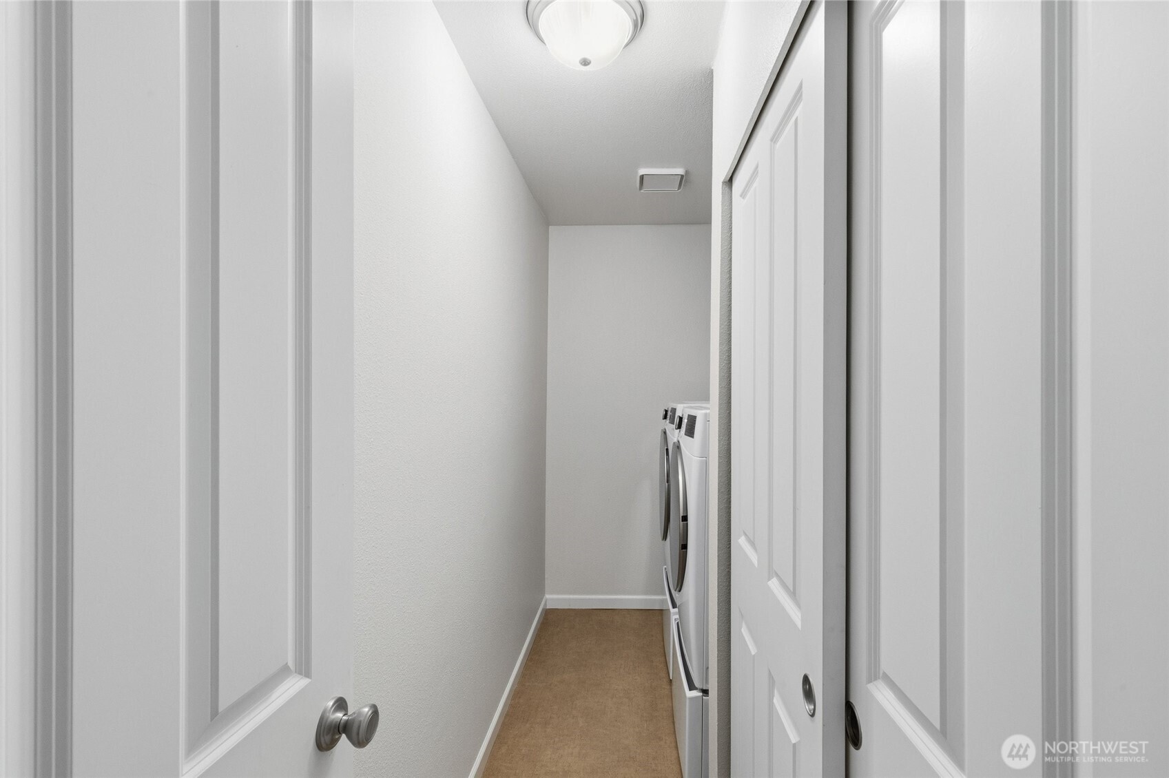 2760 76th Avenue SE #505, Mercer Island, WA 98040