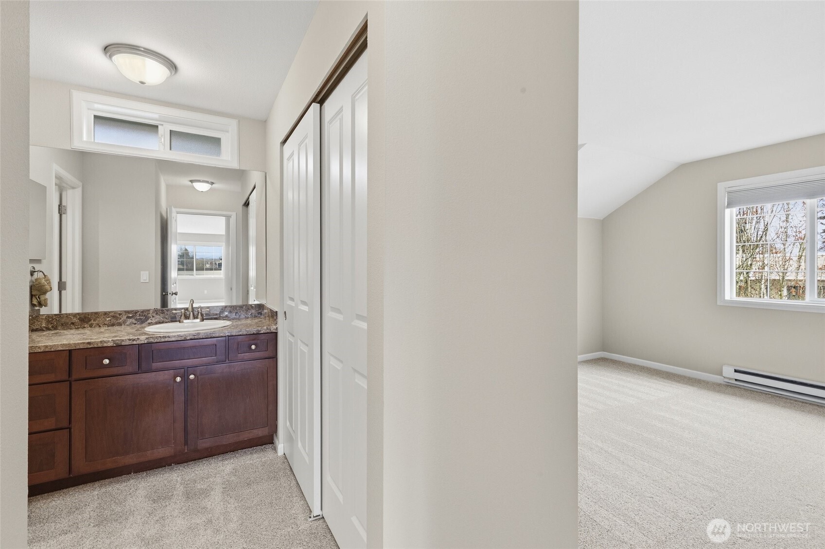 2760 76th Avenue SE #505, Mercer Island, WA 98040