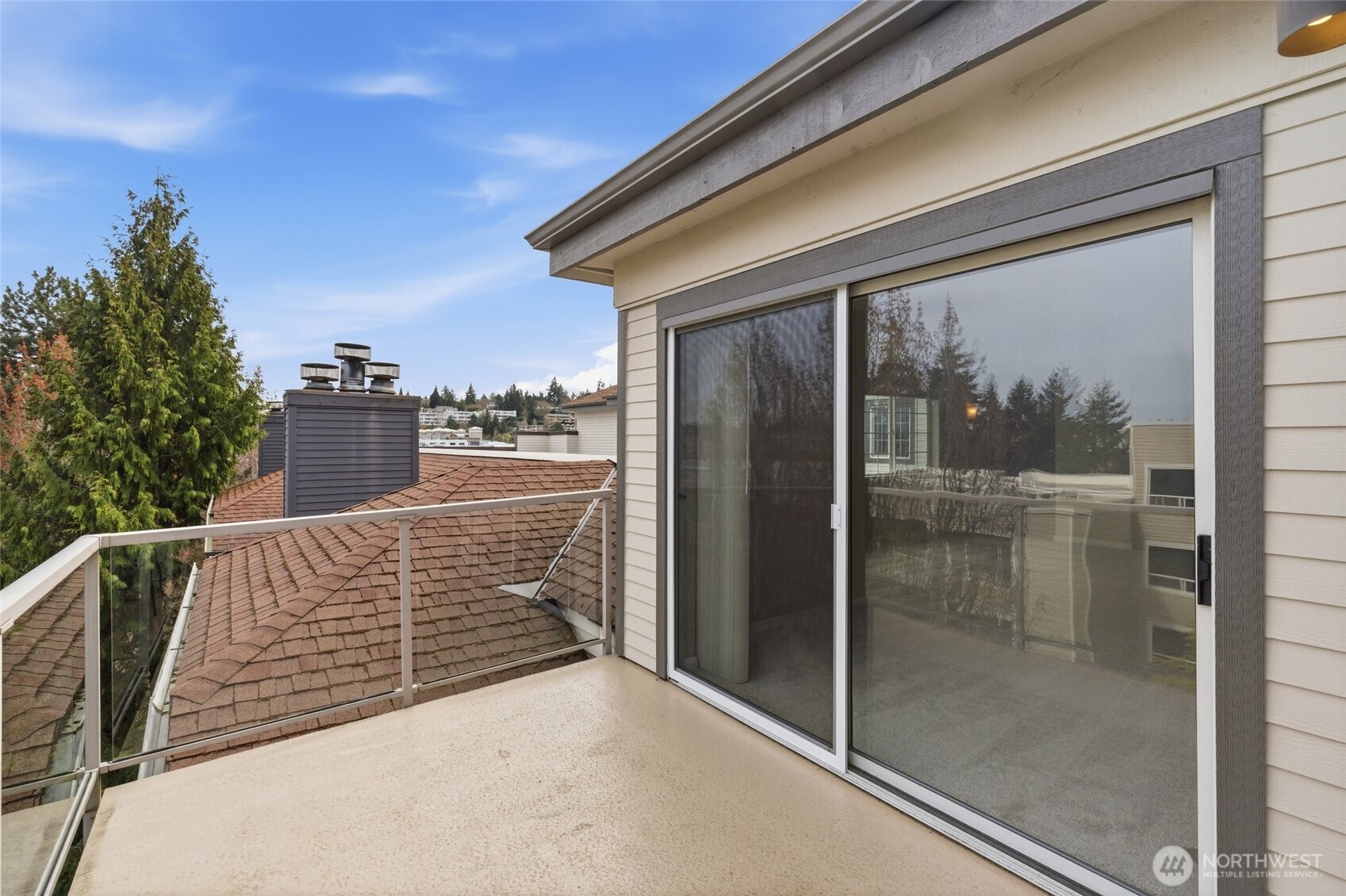 2760 76th Avenue SE #505, Mercer Island, WA 98040