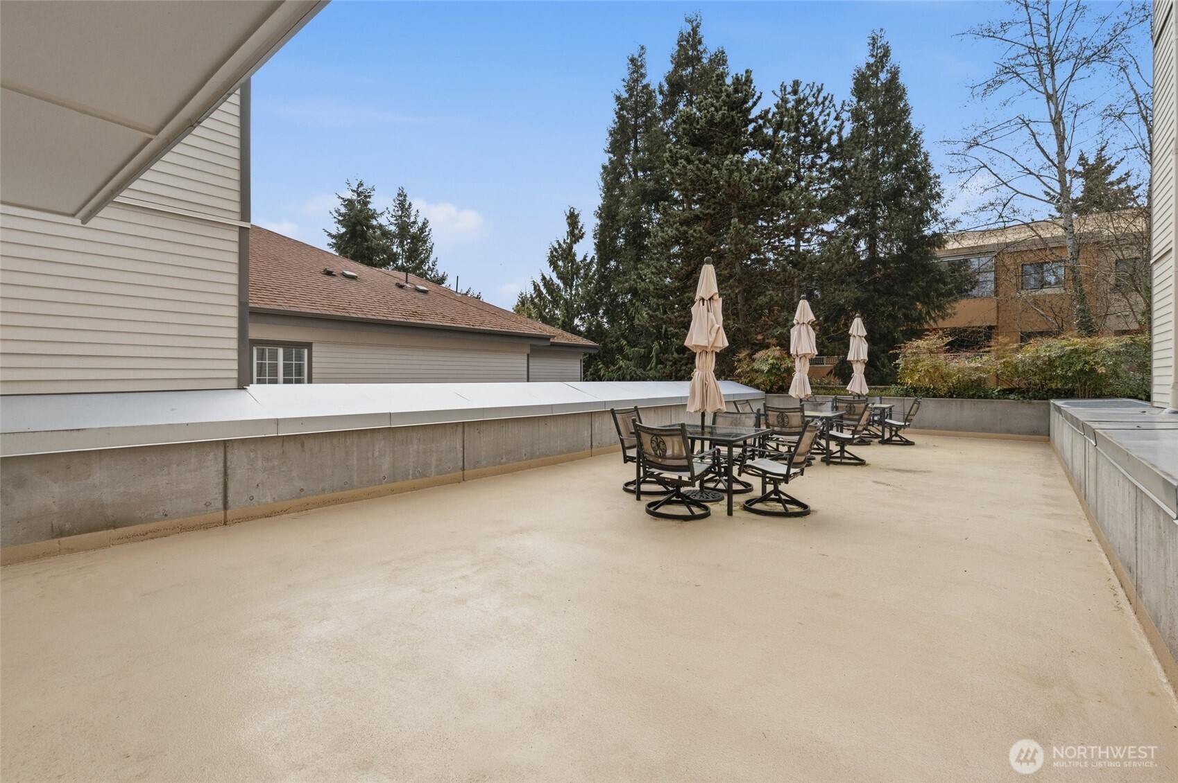 2760 76th Avenue SE #505, Mercer Island, WA 98040