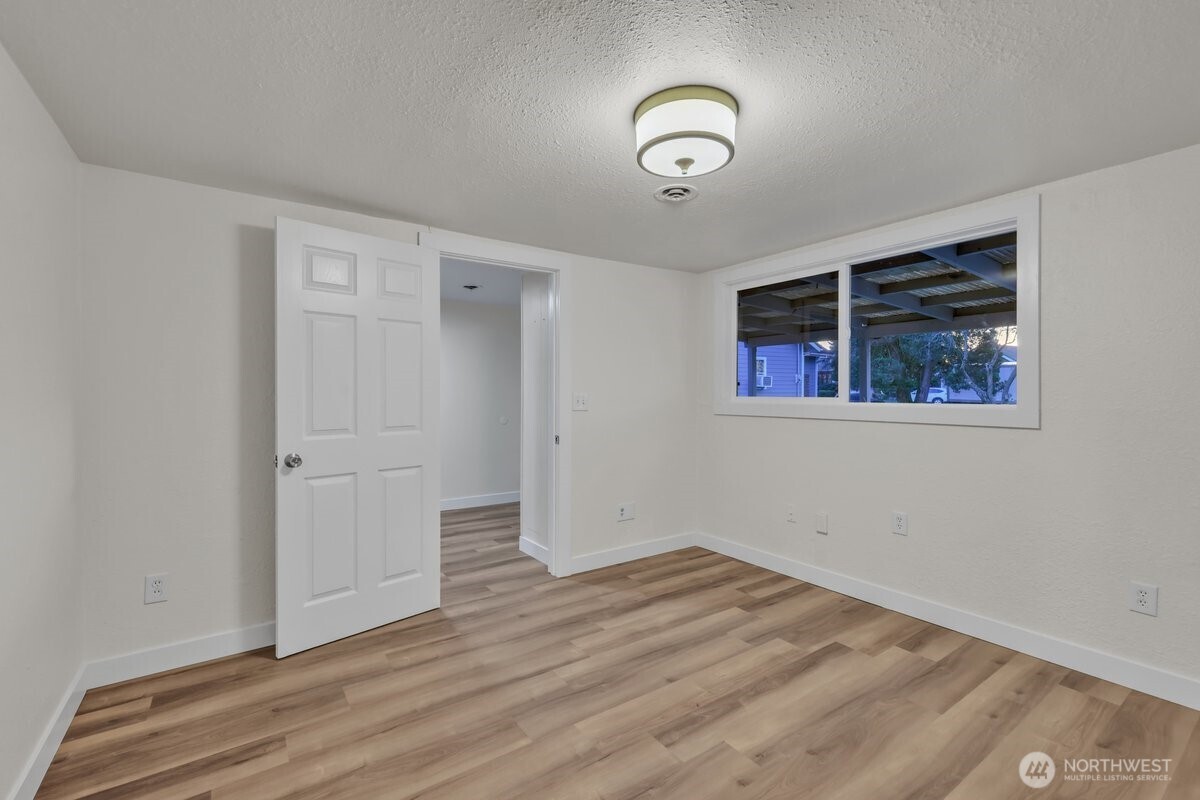 216 K Street SE, Auburn, WA 98002