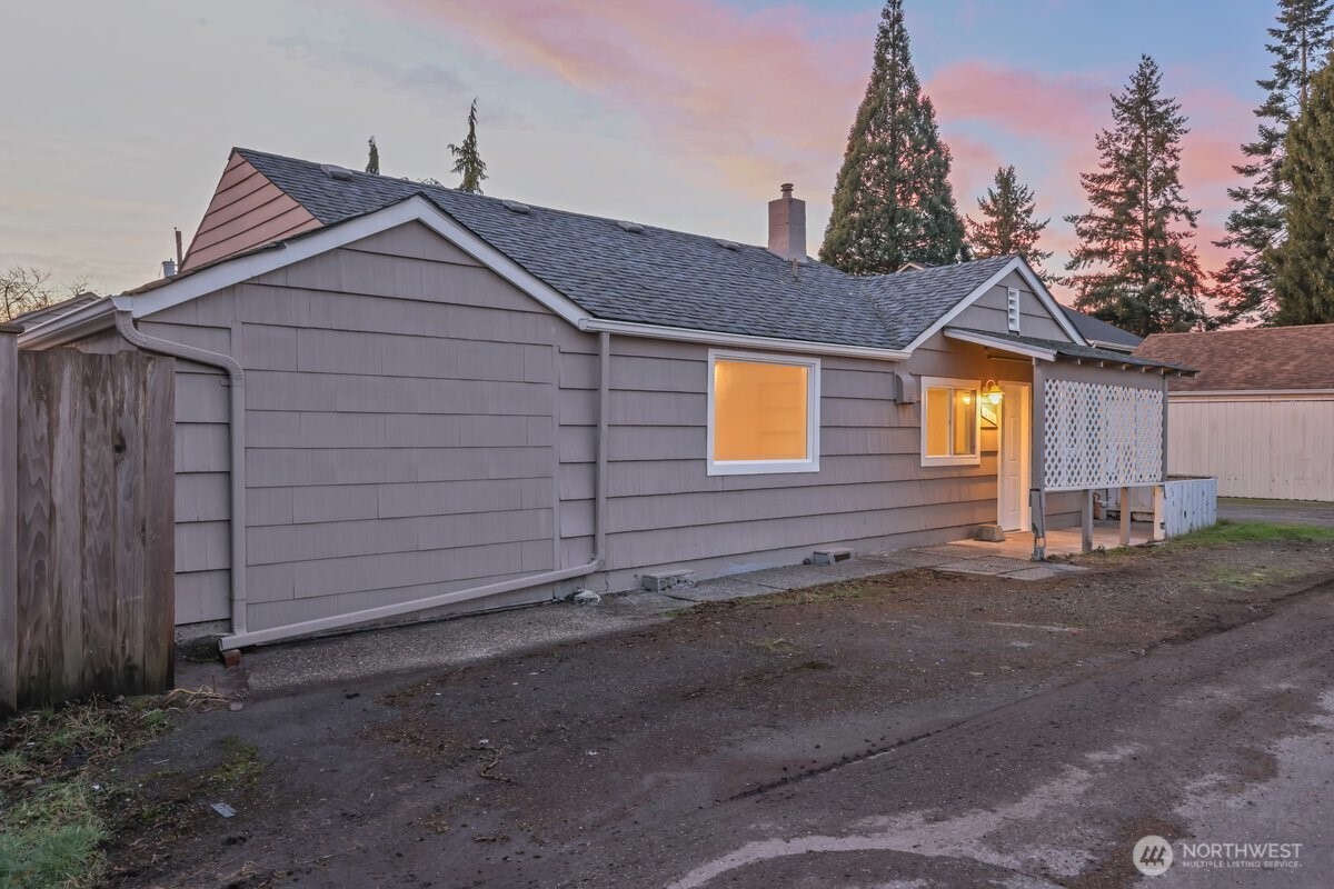 216 K Street SE, Auburn, WA 98002