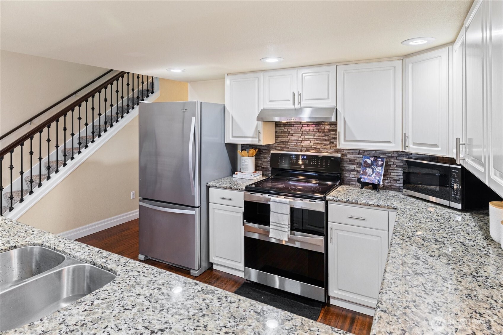 1203 24th Avenue Ct #F, Milton, WA 98354