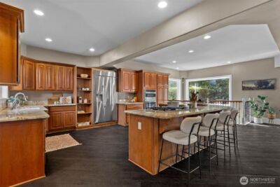 1147 Federal Avenue E, Seattle, WA 98102 - Photo 9