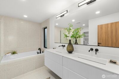 10733 17th Avenue NE, Seattle, WA 98125 - Photo 27