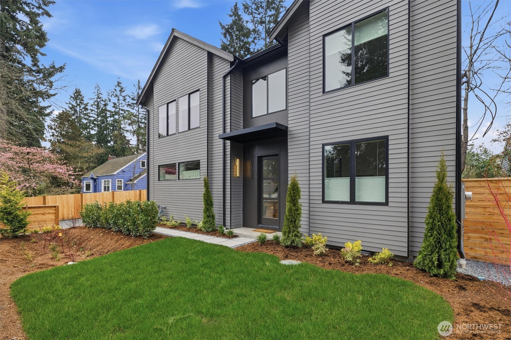 10733 17th Avenue NE, Seattle, WA 98125