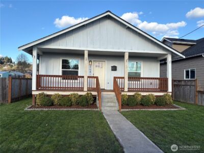 464 SW William Avenue , Chehalis, WA 98532 - Photo 2